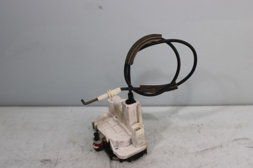 CERRADURA PUERTA DELANTERA IZQUIERDA 