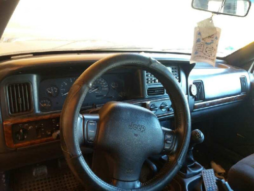  CHRYSLER JEEP CHEROKEE (J) 