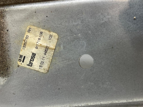 ELEVALUNAS TRASERO DERECHO Opel ASTRA J BERLINA 5P 