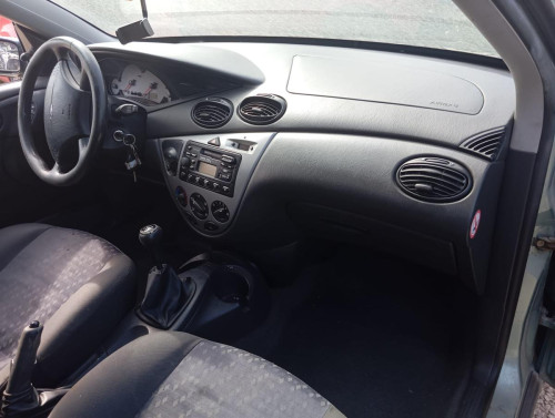  FORD FOCUS BERLINA (CAK) 