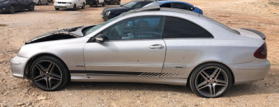 MERCEDES-BENZ CLK (BM 209) COUPE