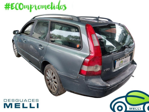 VOLVO V50 FAMILIAR — автомобиль-донор на запчасти 