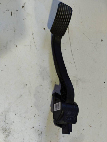  PEDAL ACELERADOR 
