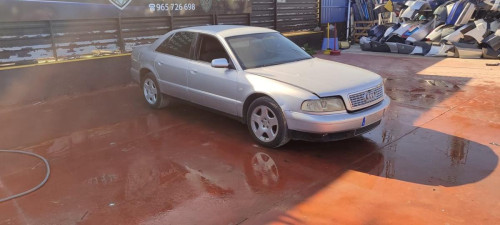  AUDI A8 (D2) 