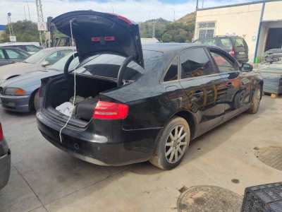 AUDI A4 BERLINA (8K2)