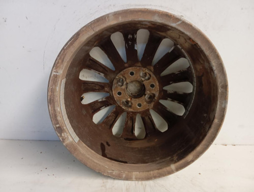 LLANTA Ford KA (CCU) 
