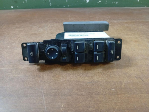 MANDO ELEVALUNAS DELANTERO IZQUIERDO LAND ROVER RANGE ROVER (LM) 