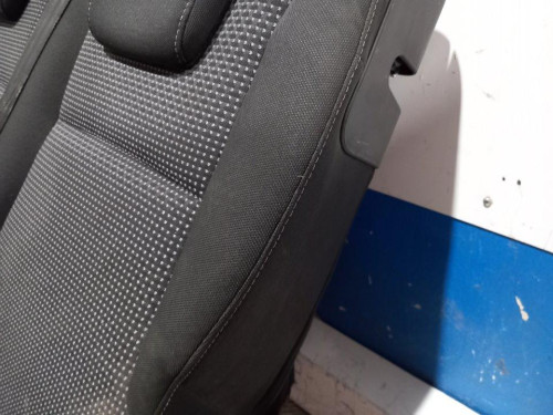  ASIENTOS TRASEROS MERCEDES-BENZ CITAN (BM 415) COMBI 