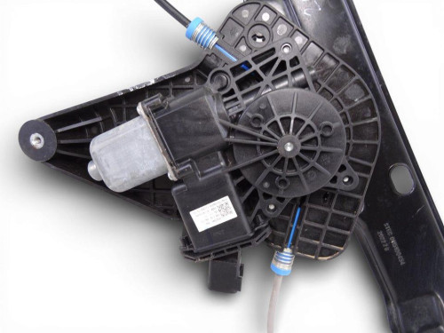 ELEVALUNAS DELANTERO IZQUIERDO used