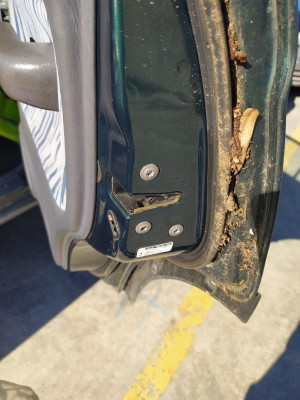CERRADURA PUERTA TRASERA DERECHA