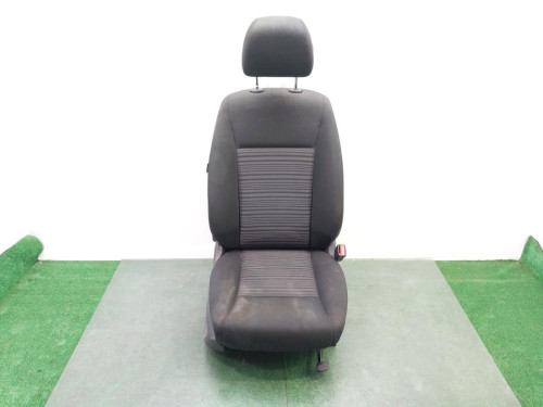 ASIENTO DELANTERO DERECHO Mercedes-Benz CLASE A (BM 176) 