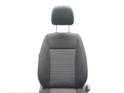 ASIENTO DELANTERO DERECHO Mercedes-Benz CLASE A (BM 176) 