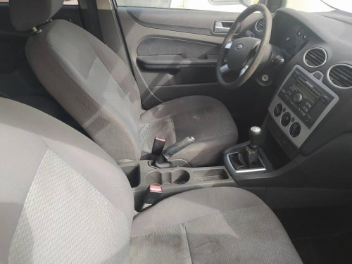  FORD FOCUS BERLINA (CAP) 