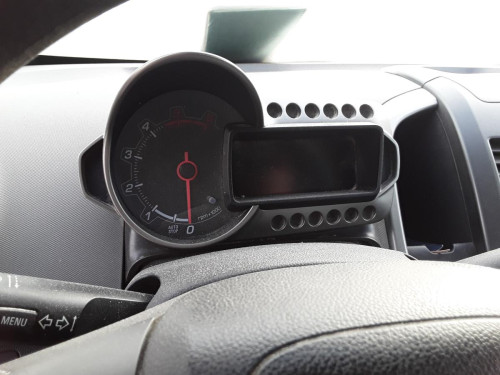 CUADRO INSTRUMENTOS Chevrolet AVEO HATCHBACK 