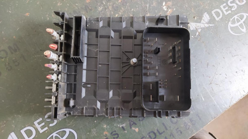 CAJA RELES / FUSIBLES VOLKSWAGEN GOLF V (1K1)(10.2003) 