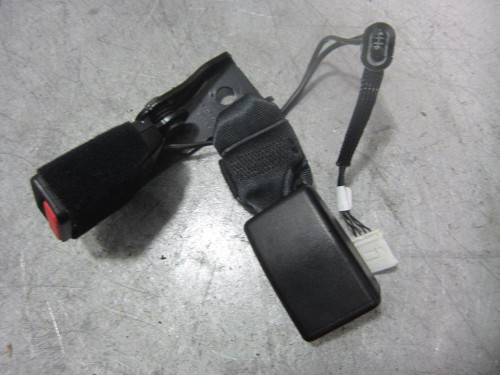  ENGANCHE CINTURON TRASERO CENTRAL PEUGEOT 508 