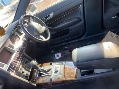 AUDI A6 BERLINA (4F2)