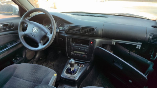 VOLKSWAGEN PASSAT BERLINA (3B3) — автомобиль-донор на запчасти 