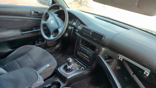 VOLKSWAGEN PASSAT BERLINA (3B3) — автомобиль-донор на запчасти 