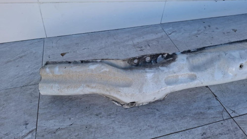TRAVESAÑO INFERIOR Volkswagen CRAFTER CAMIÓN (2F) 