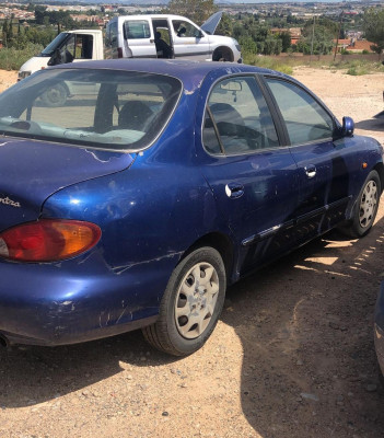 HYUNDAI LANTRA BERLINA (RD)