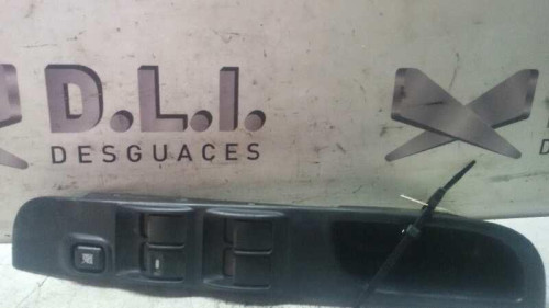 MANDO ELEVALUNAS DELANTERO IZQUIERDO Mitsubishi L200 (KA0/KB0) 