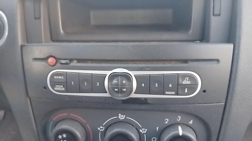 SISTEMA AUDIO / RADIO CD Renault Laguna II (BG0)(2001->) Renault Laguna II (BG0)(2001->) 
