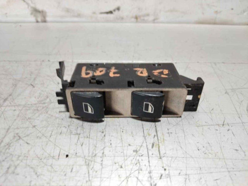 MANDO ELEVALUNAS DELANTERO DERECHO BMW SERIE 3 BERLINA (E46) 