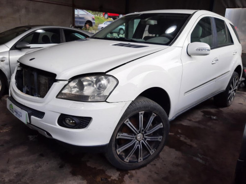MERCEDES-BENZ CLASE ML (BM 164) — vehículo donante para recambios 