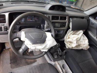 MITSUBISHI MONTERO SPORT (K90)