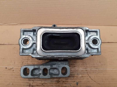 SOPORTE MOTOR DERECHO