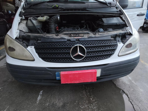 REJILLA DELANTERA de segunda mano