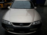 OPEL VECTRA B BERLINA