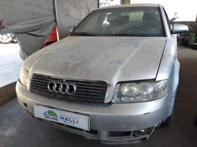 AUDI A4 BERLINA (8E)