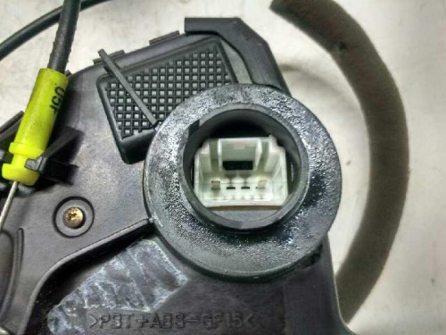  CERRADURA PUERTA DELANTERA DERECHA TOYOTA COROLLA (E12) 