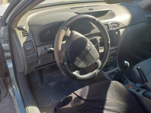 RENAULT LAGUNA II (BG0) 
