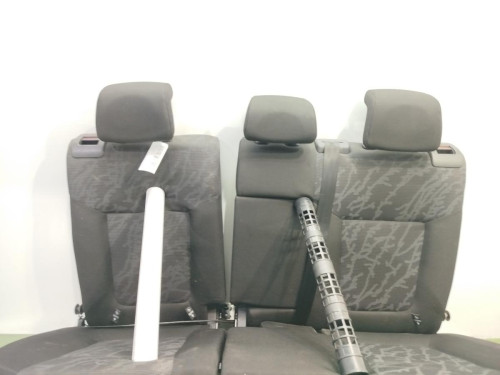 ASIENTOS TRASEROS Peugeot 3008 