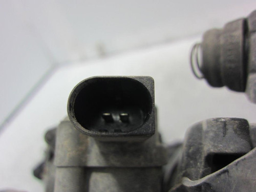  BOMBA SUSPENSION Mercedes-Benz CLASE S (BM 220) BERLINA 