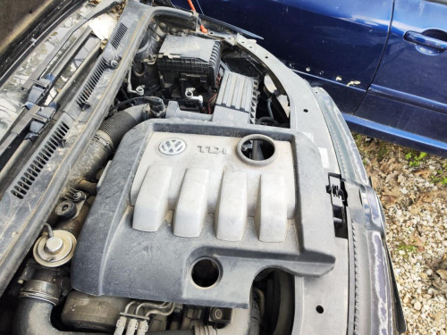 TAPA MOTOR Volkswagen GOLF PLUS V (5M1) 