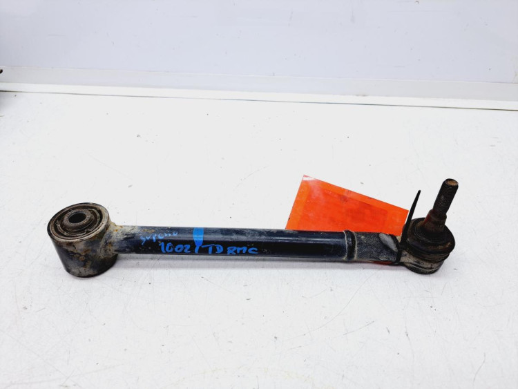 BRAZO SUSPENSION SUPERIOR TRASERO DERECHO