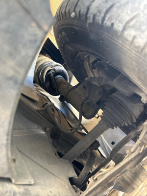 BRAZO SUSPENSION DELANTERO IZQUIERDO
