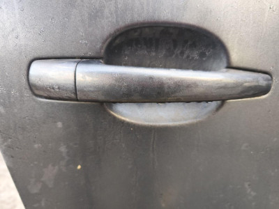 MANETA EXTERIOR DELANTERA DERECHA