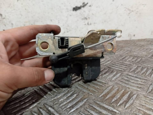 CERRADURA MALETERO / PORTON 