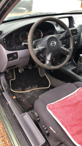 NISSAN ALMERA (N16/E) — vehículo donante para recambios 