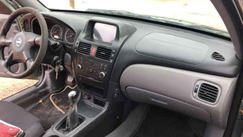 NISSAN ALMERA (N16/E) — vehículo donante para recambios 