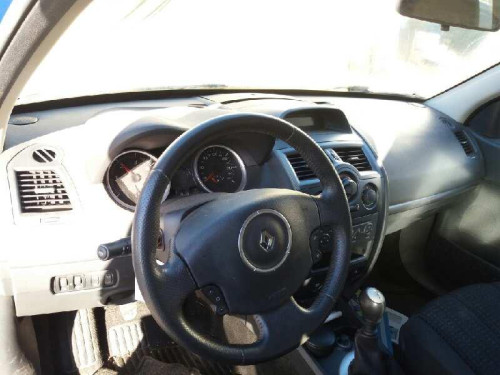  RENAULT MEGANE II BERLINA 5P 