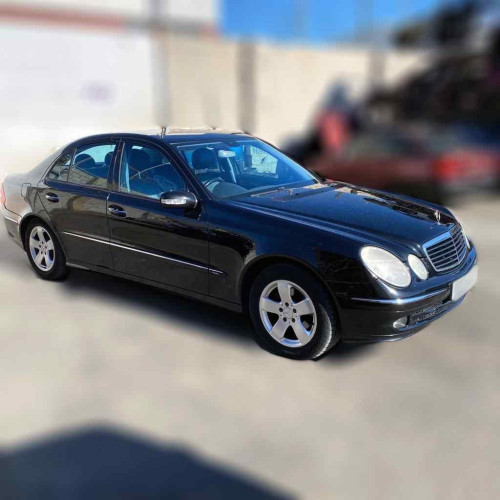  MERCEDES-BENZ CLASE E (BM 211) BERLINA 