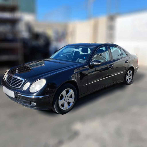  MERCEDES-BENZ CLASE E (BM 211) BERLINA 