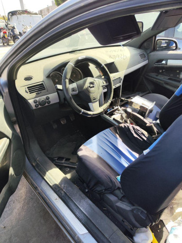 OPEL ASTRA H GTC — автомобиль-донор на запчасти 