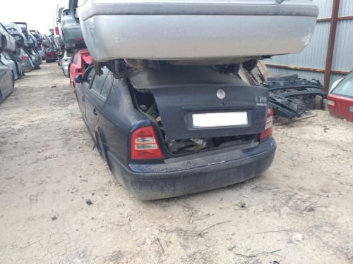  SKODA OCTAVIA COMBI (1U5) 